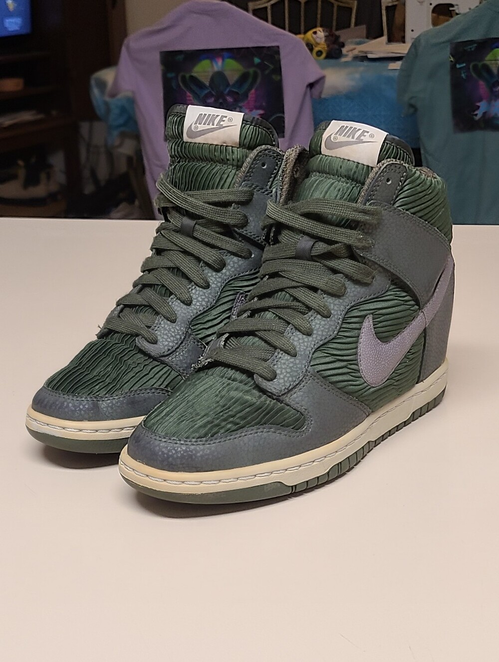 Nike Dunk Sky Hi Carbon Green casual wedge hi top sneakers size 7.5